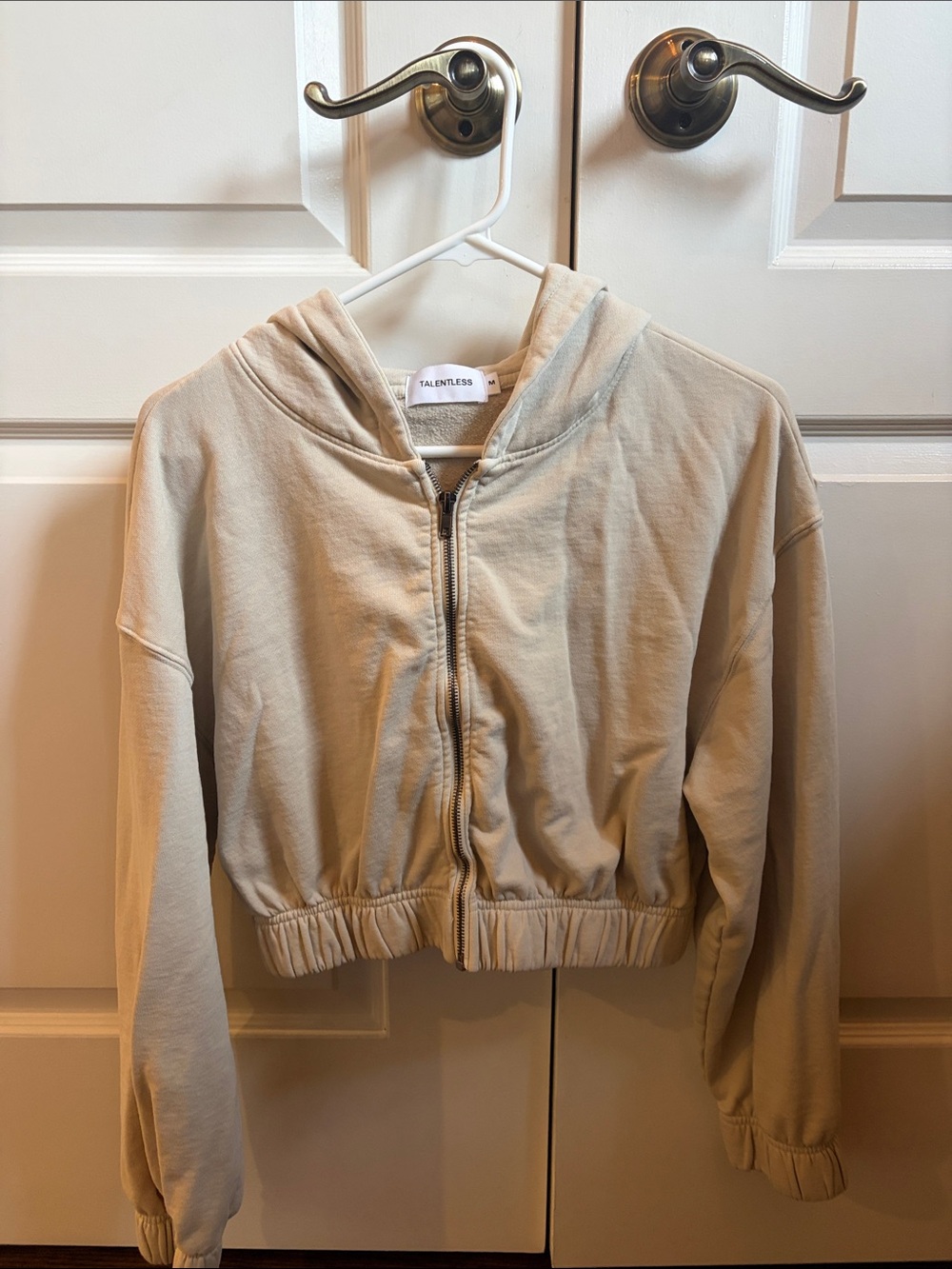 TALENTLESS Cream Zip Hoodie Cropped Sweatshirt